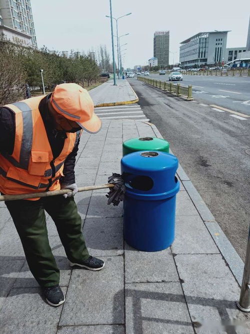 公共設(shè)施擦洗再延伸 城市品質(zhì)再提升 環(huán)境衛(wèi)生清潔周 新城環(huán)衛(wèi)在行動(dòng)